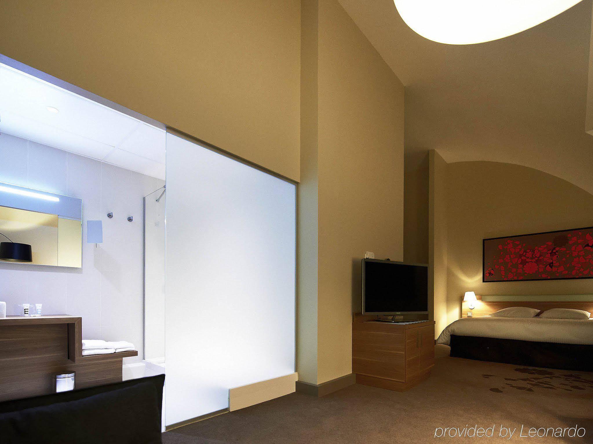 Mercure Centre Hotel 4*